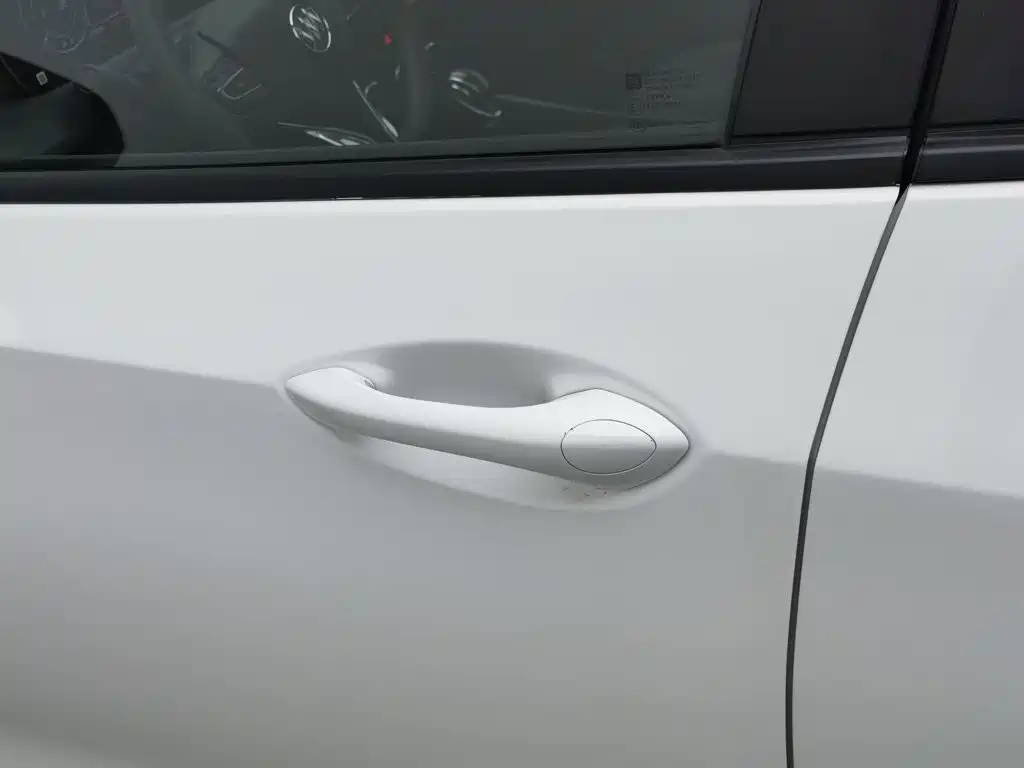 Buick Verano — миниатюра 18