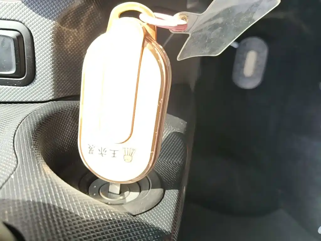Wuling MINIEV — миниатюра 9