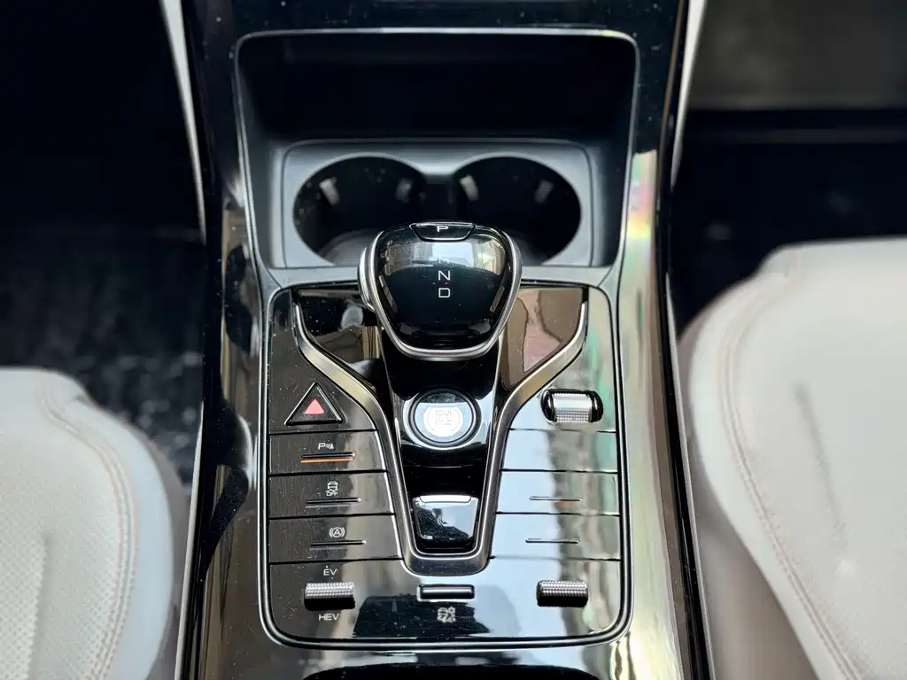 BYD Qin PLUS — миниатюра 10