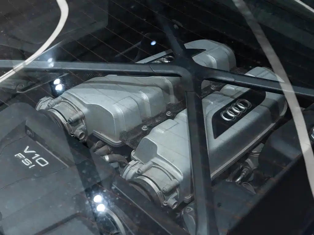 Audi R8 — миниатюра 7