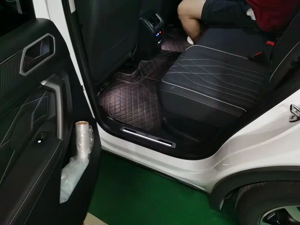 Volkswagen Tiguan L — миниатюра 13