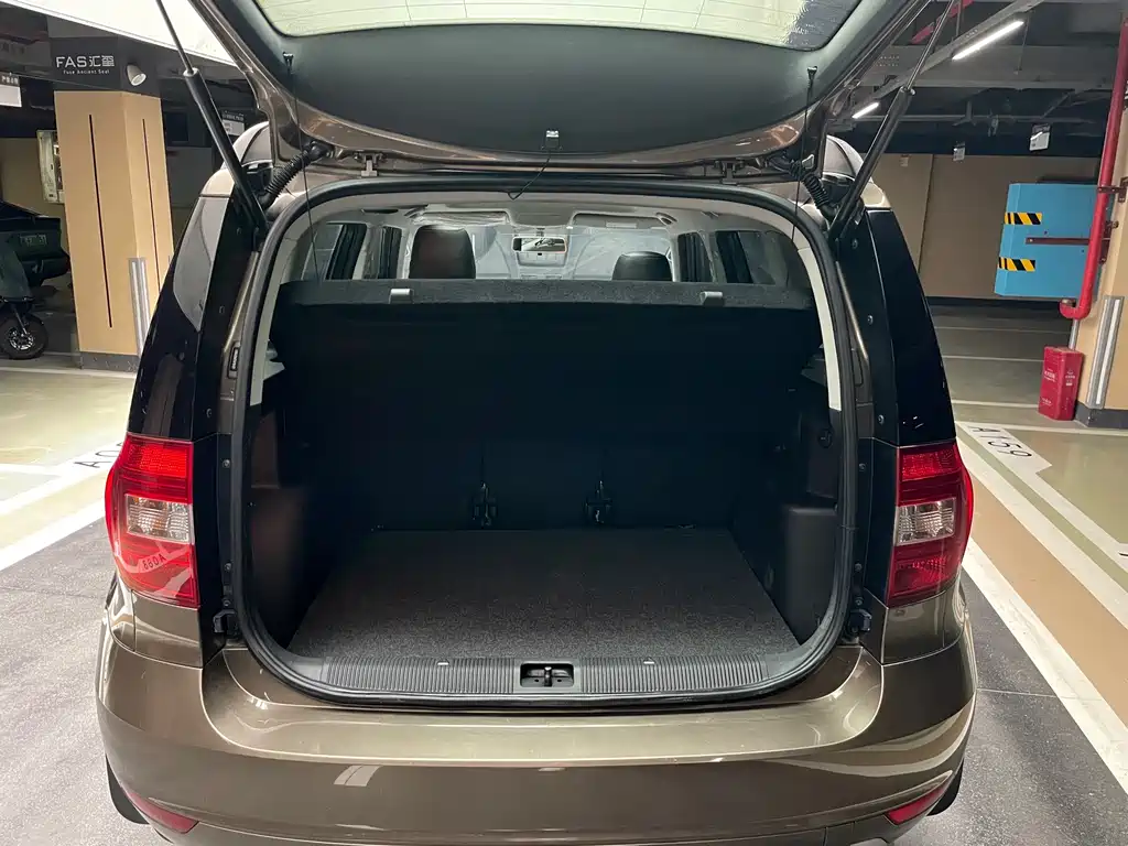 Skoda Yeti — миниатюра 12
