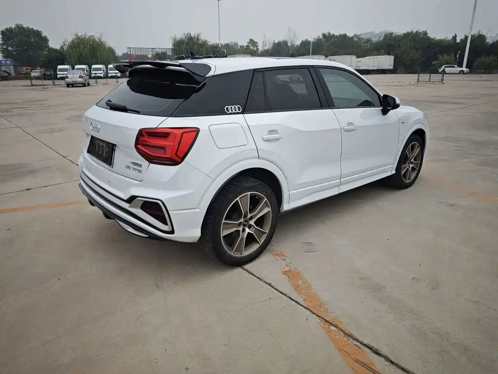 Audi Q2L — миниатюра 6