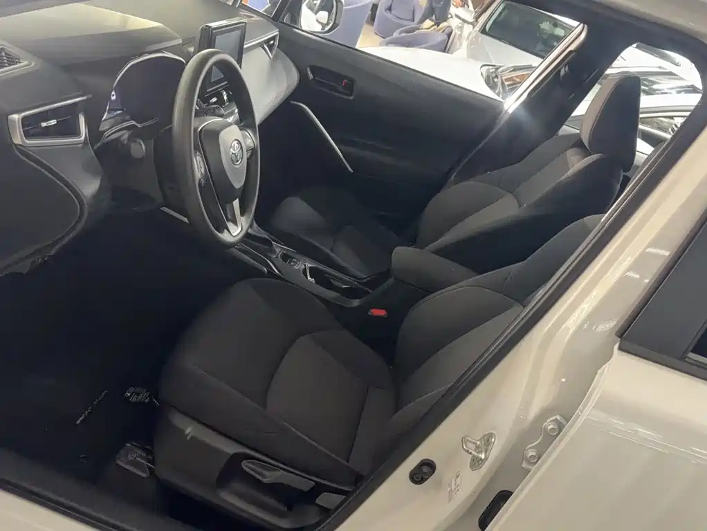 Toyota Frontlander — миниатюра 12