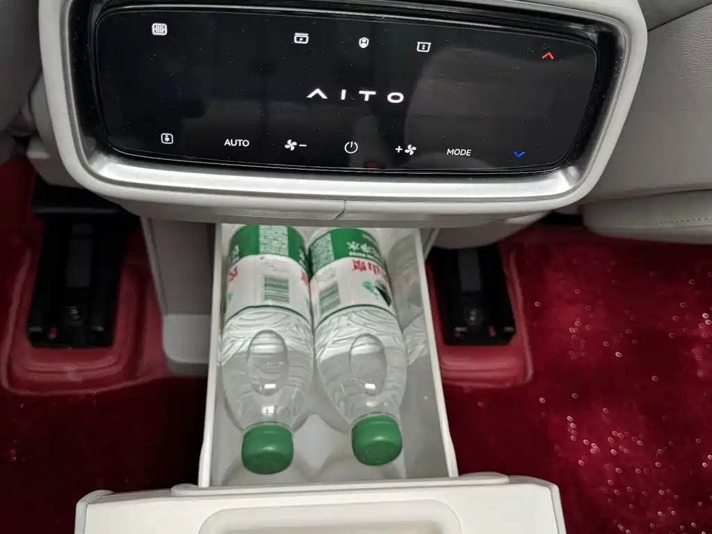 AITO Wenjie AITO M9 — миниатюра 13