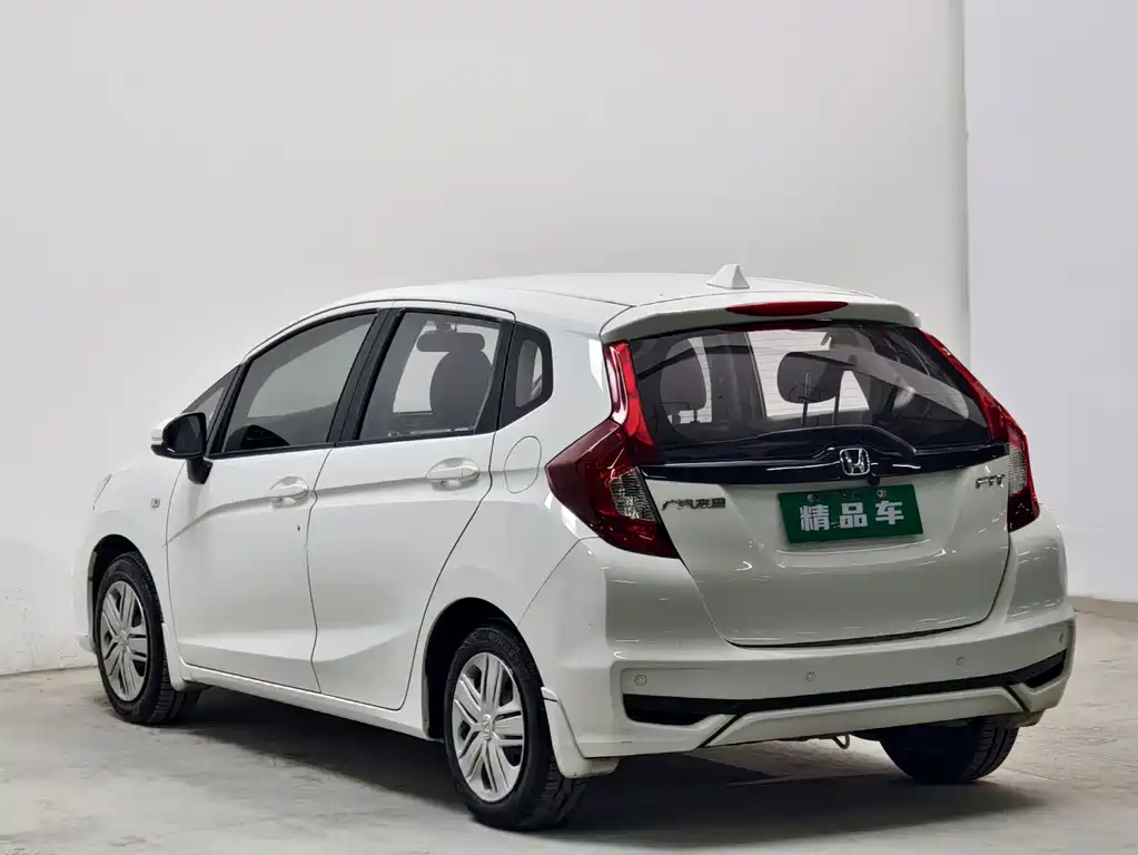 Honda Fit — миниатюра 6
