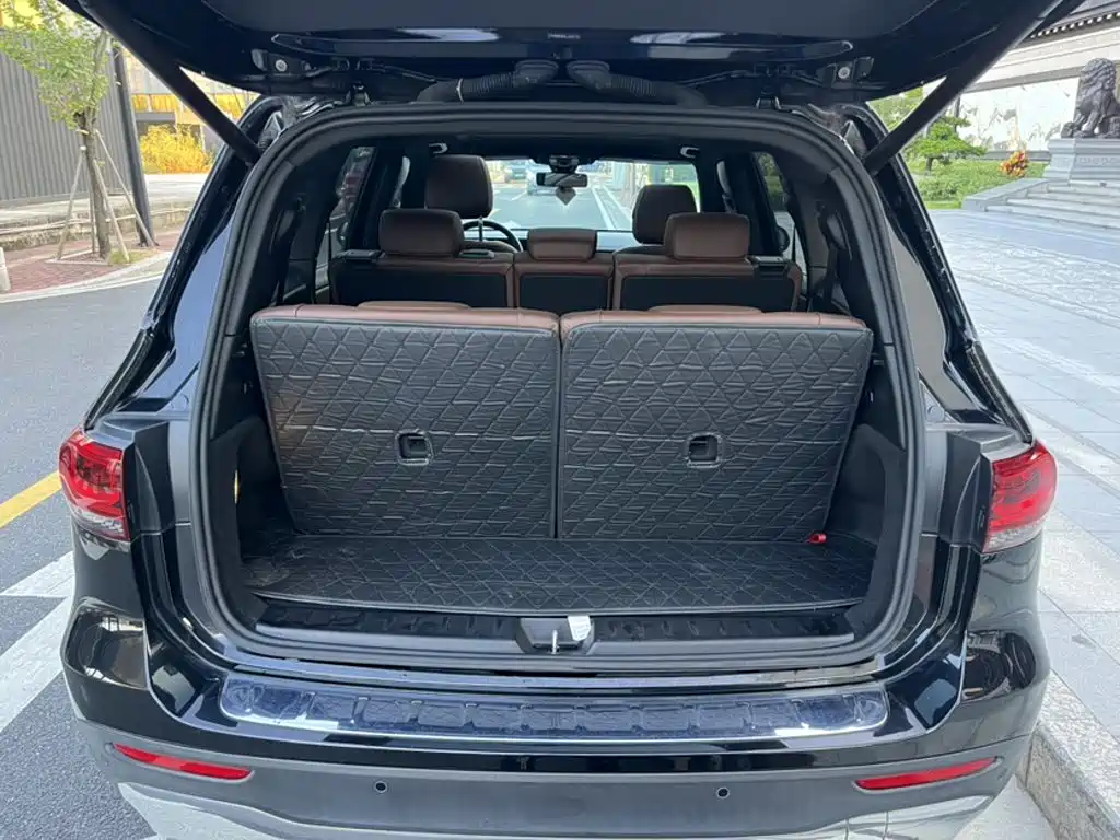 Mercedes-Benz GLB — миниатюра 2