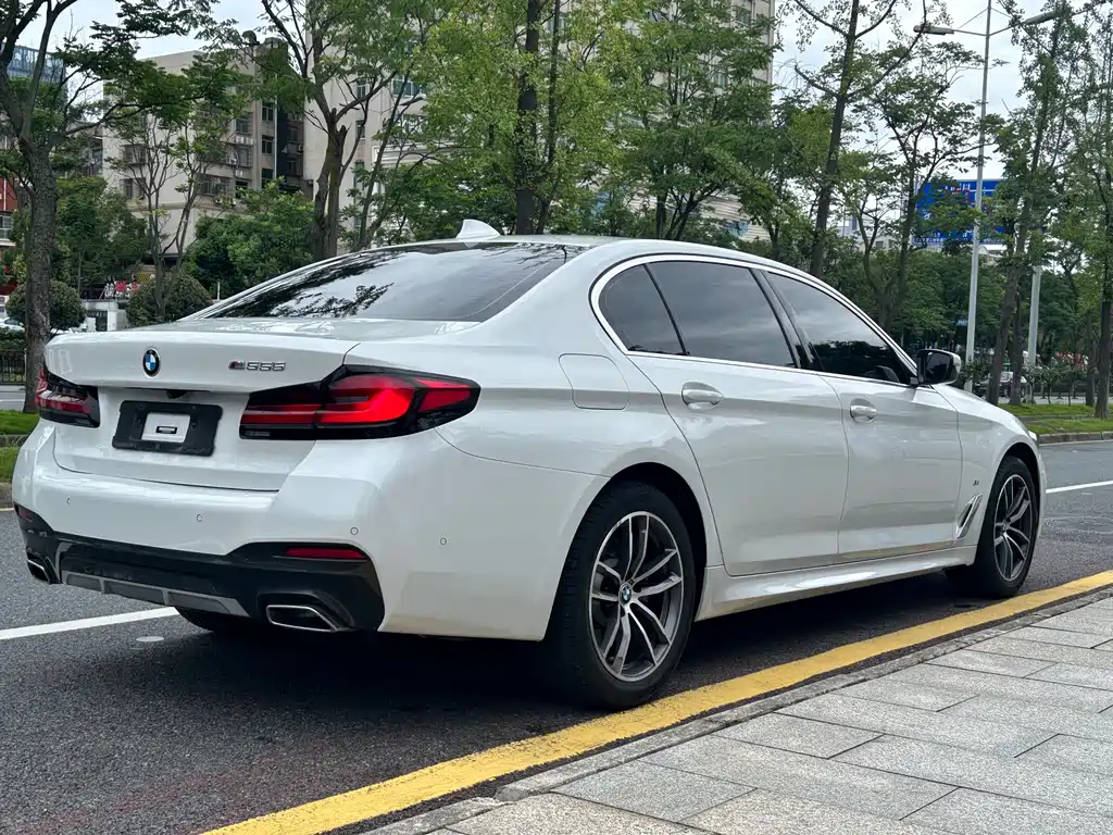 BMW 5 Series 5 2022 525Li M Sport