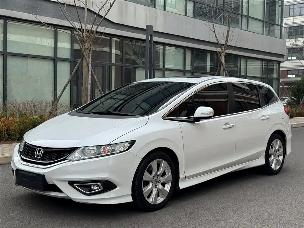 Honda Jade 2016