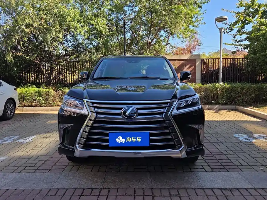 Lexus LX — миниатюра 2