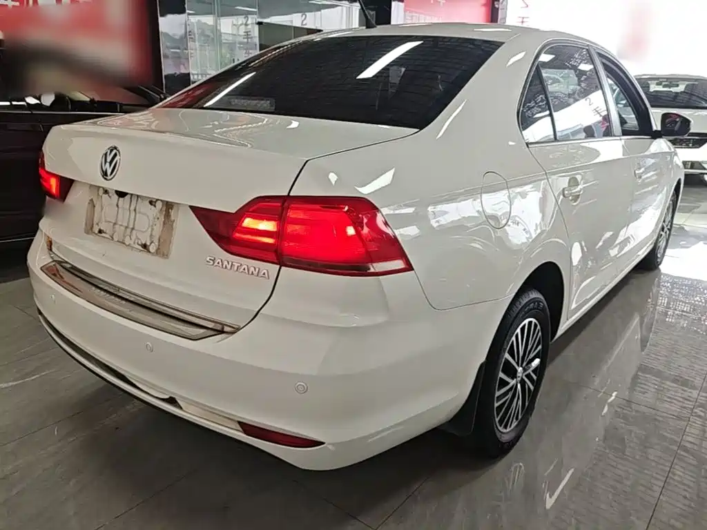 Volkswagen Santana — миниатюра 7