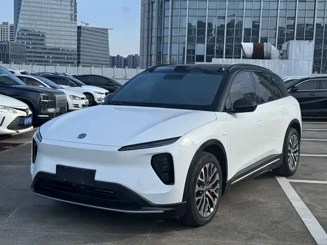 2024 Nio ES6