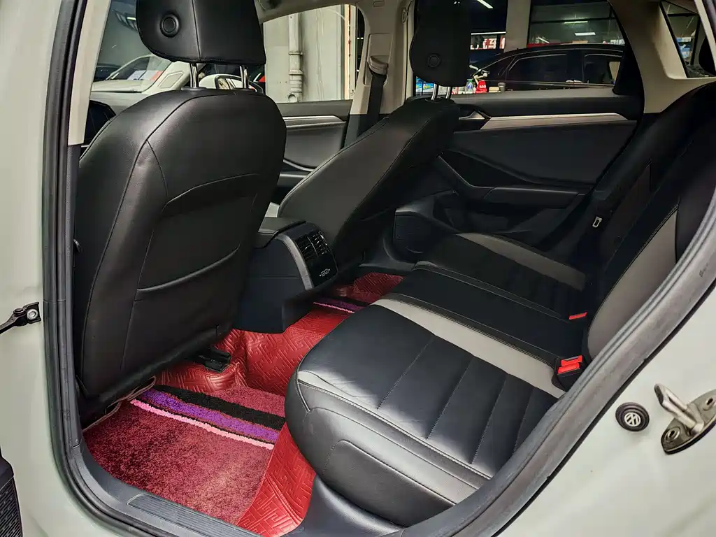Volkswagen Sagitar 2020 200TSI DSG Comfort VI