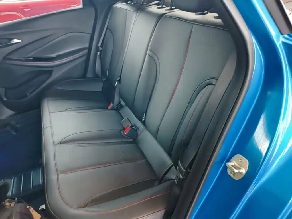 Buick Verano — миниатюра 17