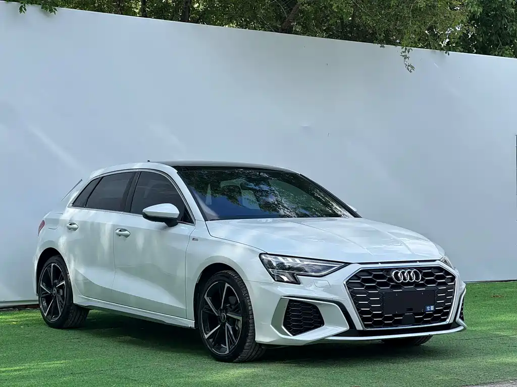 Audi A3 2022 Sportback 35 TFSI Fashion Sport