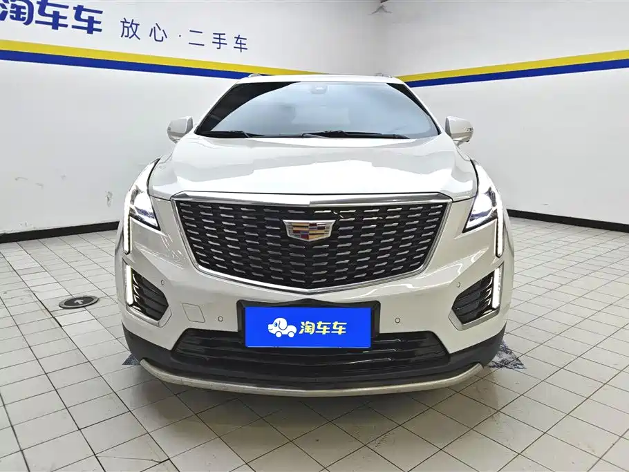 CADILLAC XT5