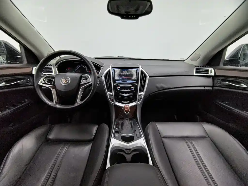 Cadillac SRX — миниатюра 5