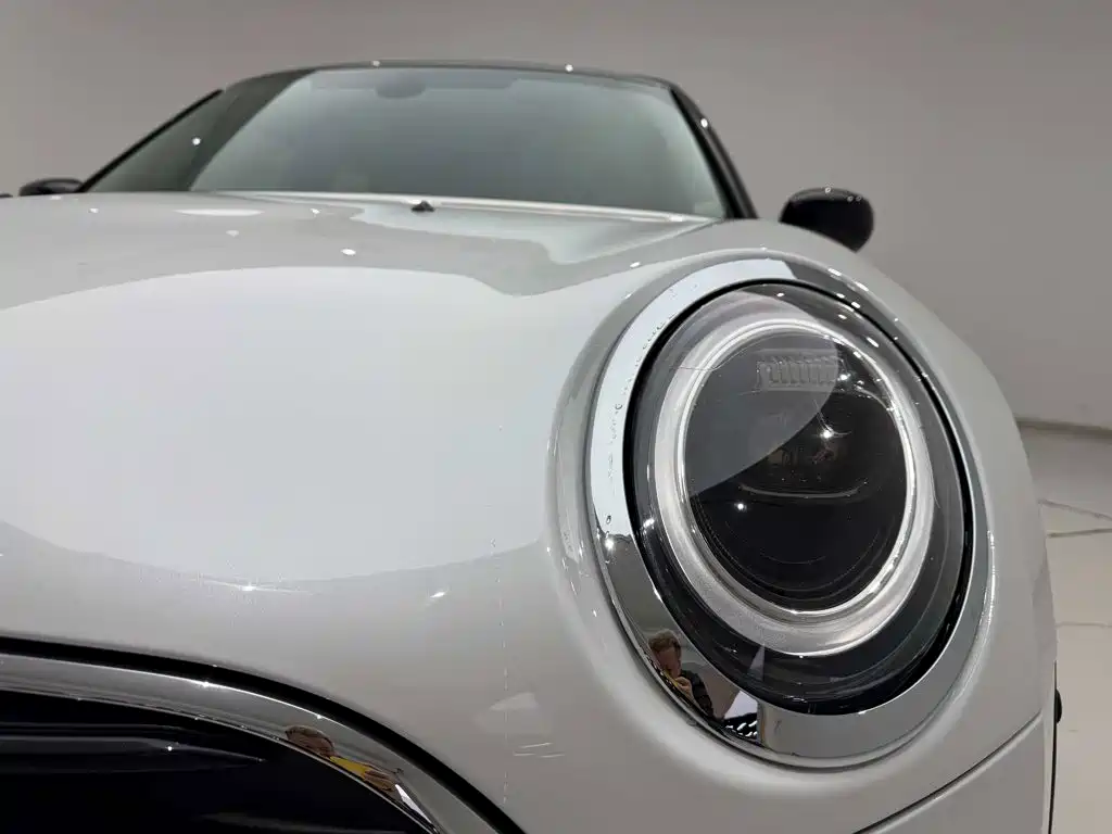 MINI Mini Clubman — миниатюра 9