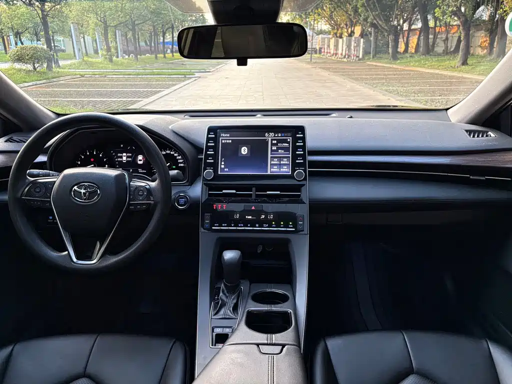 Toyota Avalon — миниатюра 4