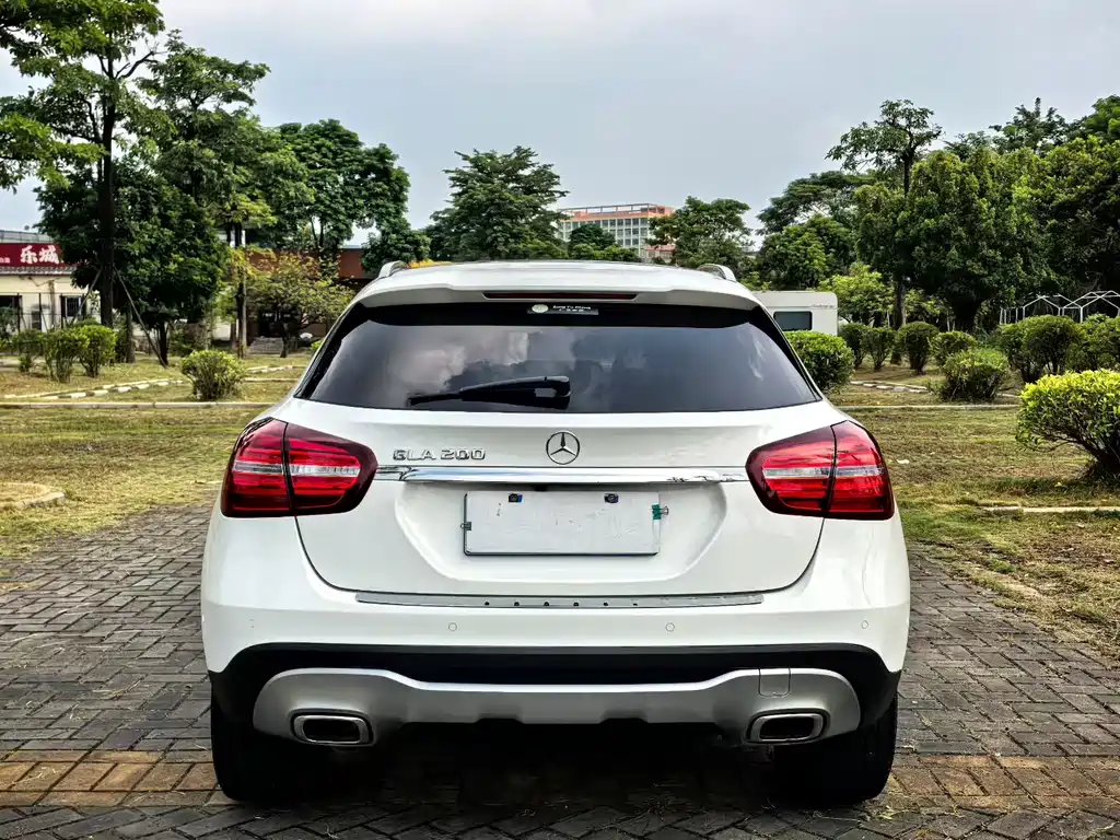 Mercedes-Benz GLA — миниатюра 9
