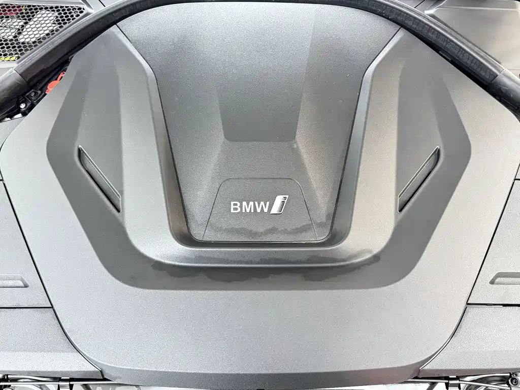 BMW i3 — миниатюра 8