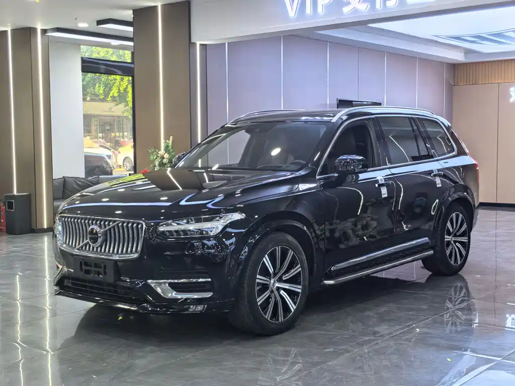 Volvo XC90 2021 B6 Luxury 7 мест
