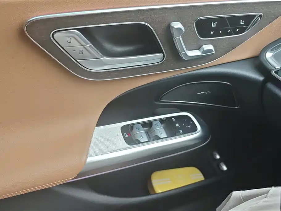 Mercedes-Benz E-Class E 2024 E 350 e L