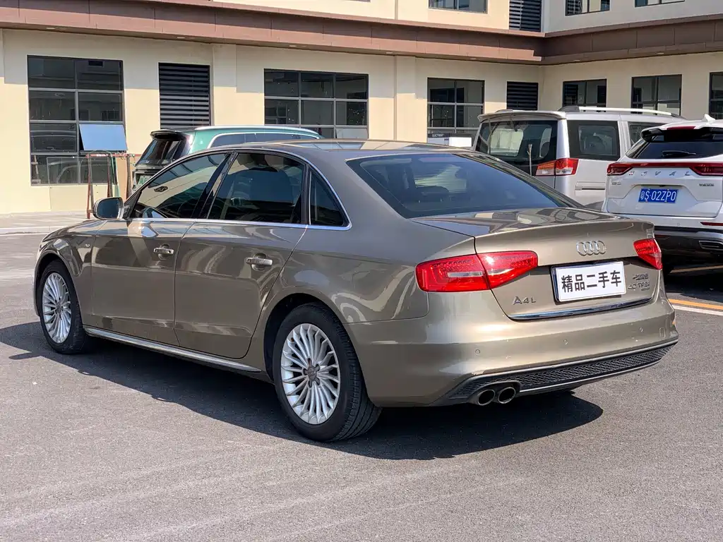 Audi A4L — миниатюра 4