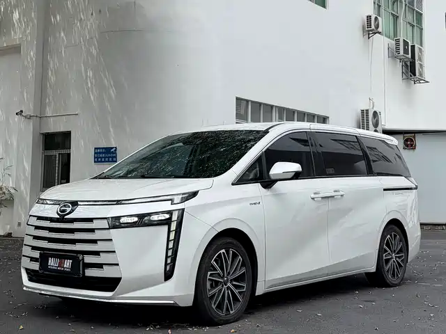 GAC Trumpchi E8 PHEV