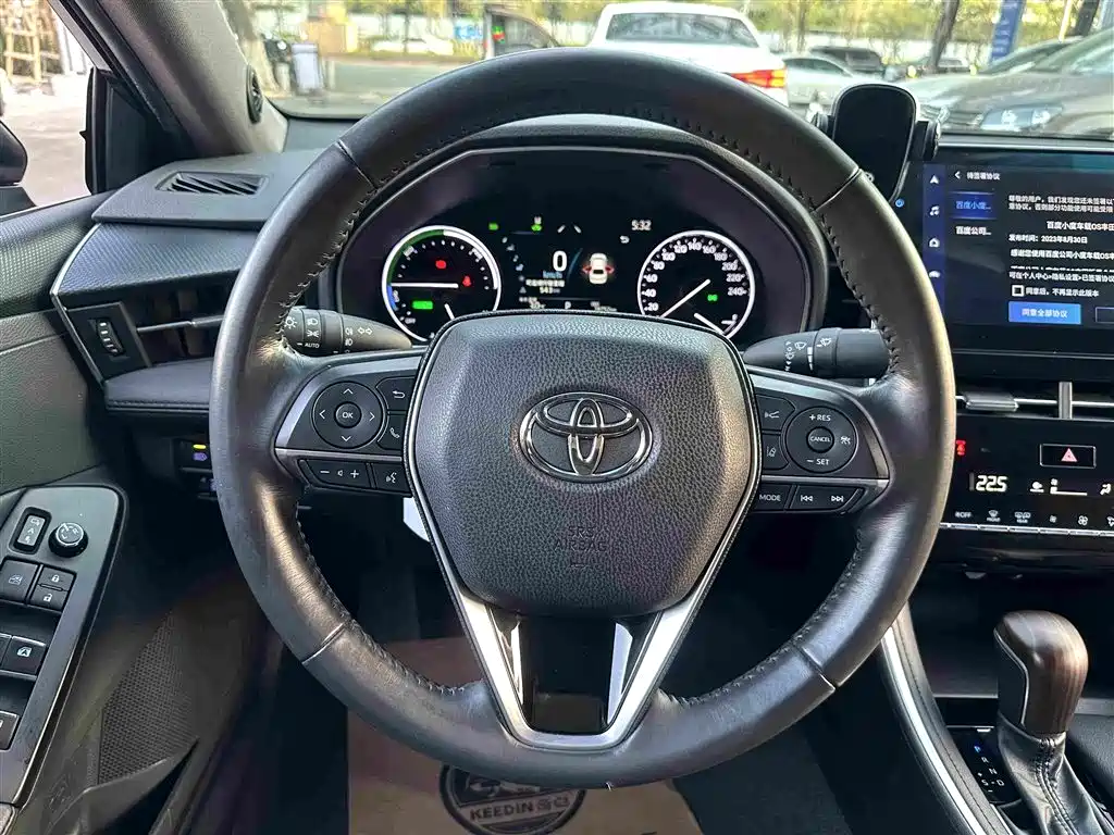Toyota Avalon — миниатюра 13