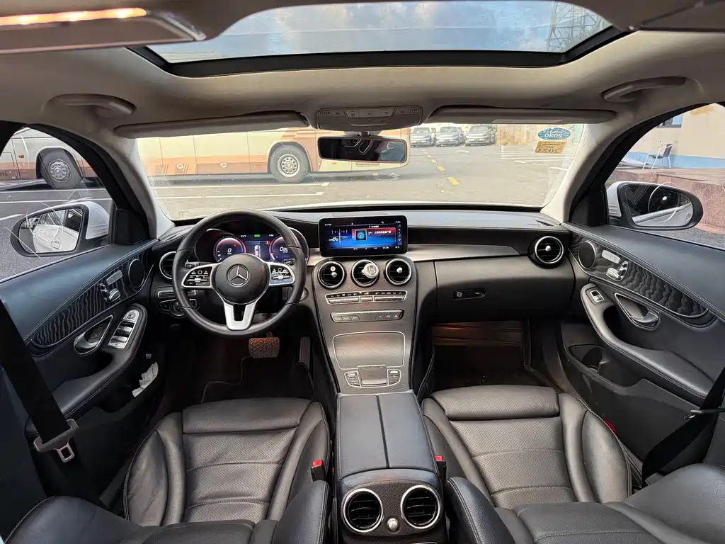 Mercedes-Benz C-Class — миниатюра 9