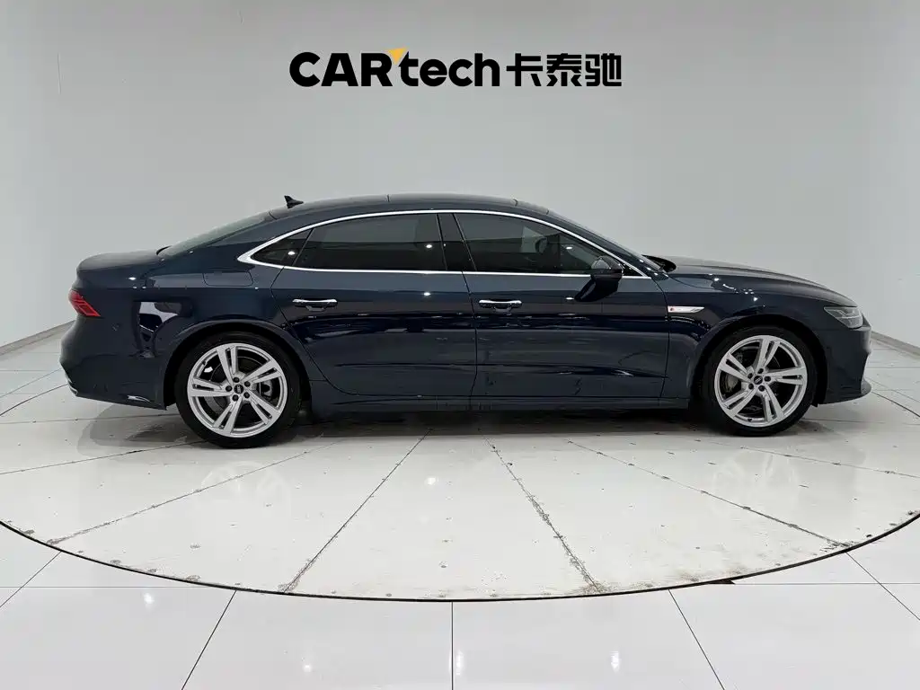 Audi A7L — миниатюра 4