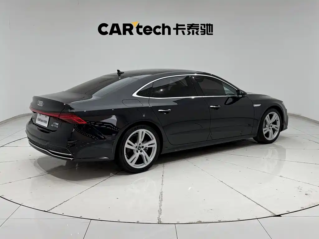 Audi A7L — миниатюра 5