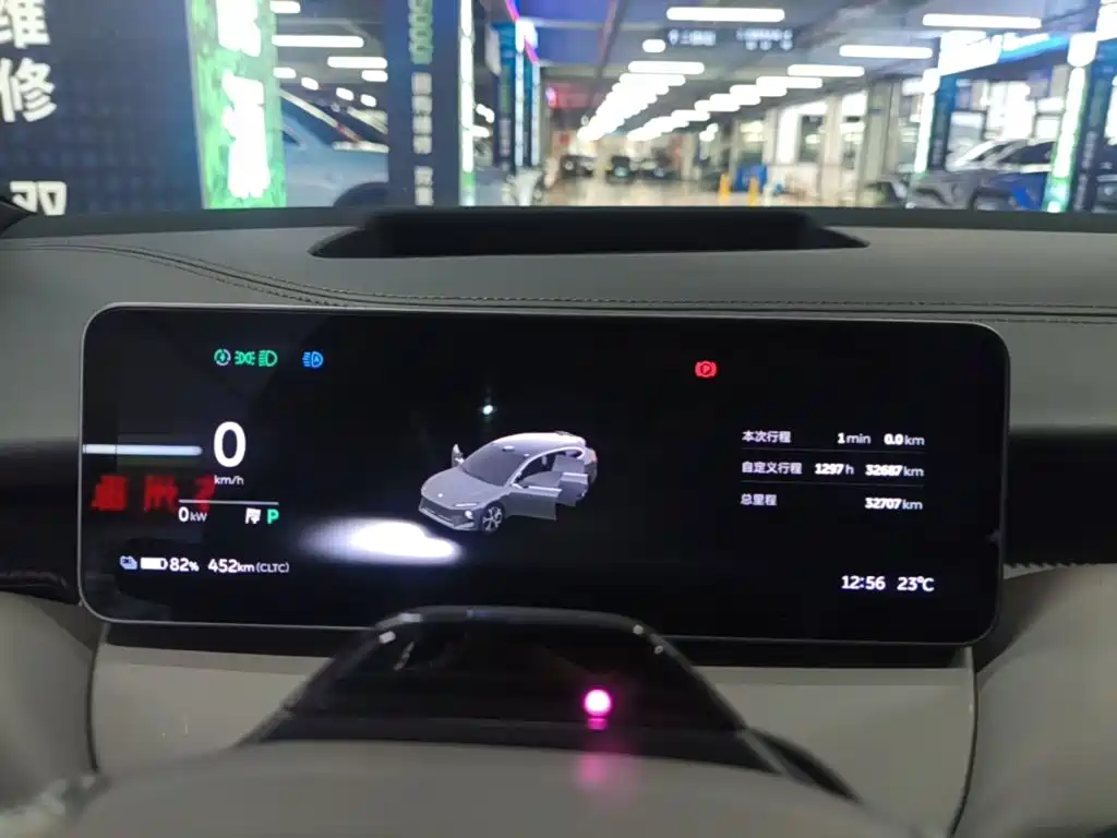 NIO ET5T — миниатюра 12