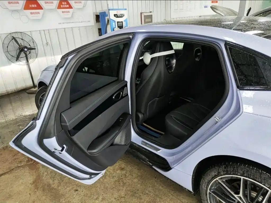 BYD Seal 2025 650