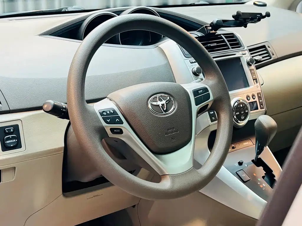 Toyota Verso — миниатюра 14