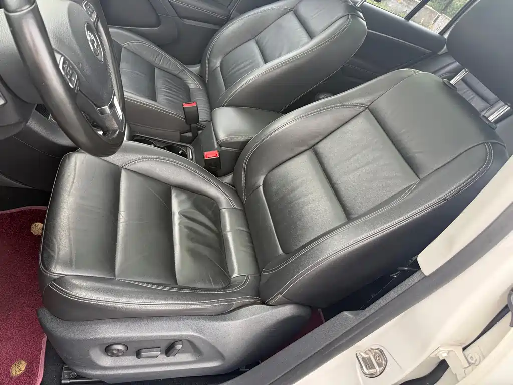 Volkswagen Tiguan — миниатюра 17