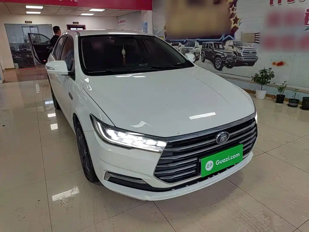 BYD Qin — миниатюра 4