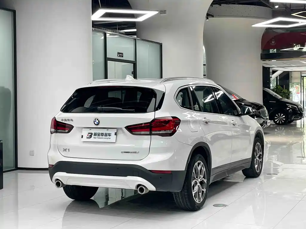 BMW X1 — миниатюра 10