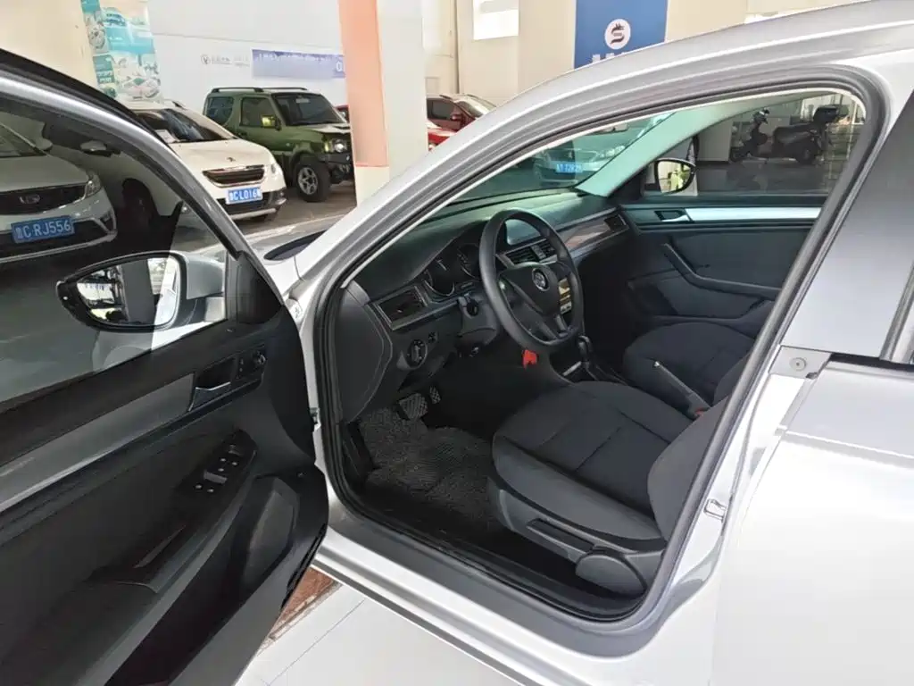 Volkswagen Bora — миниатюра 16