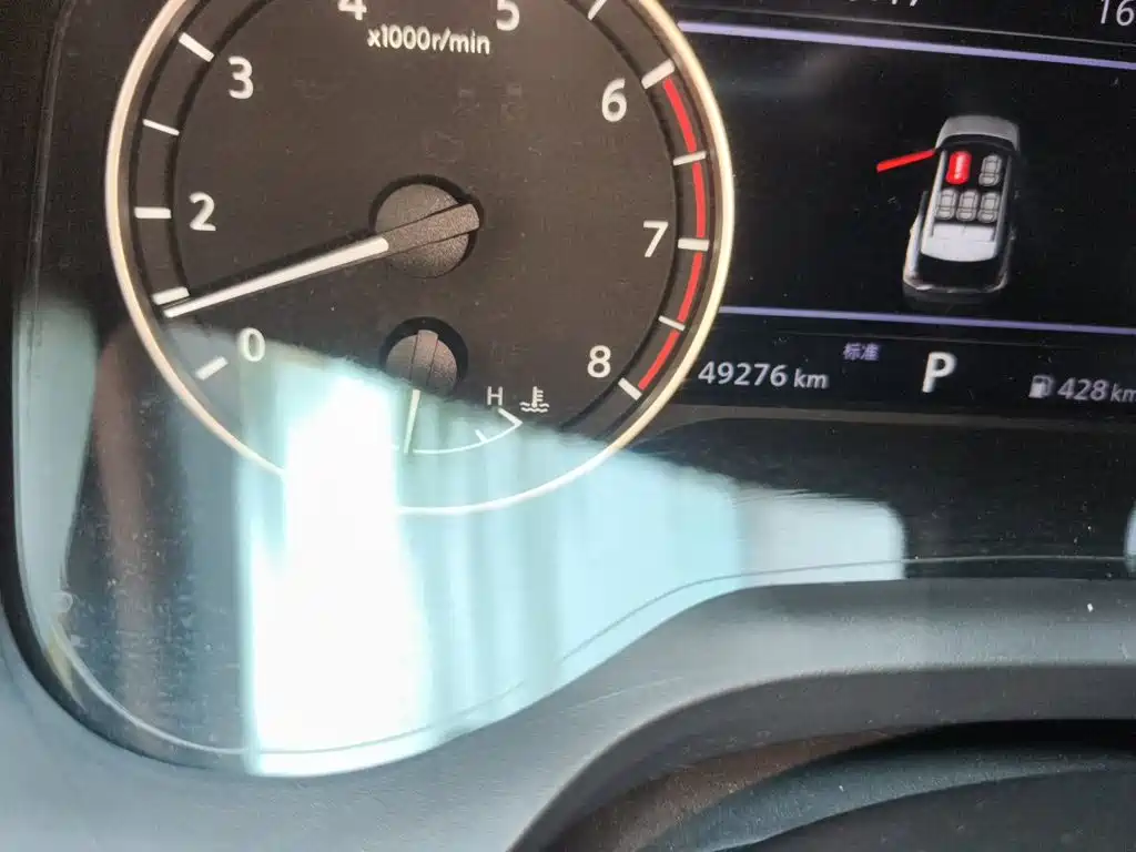 Nissan X-Trail — миниатюра 8