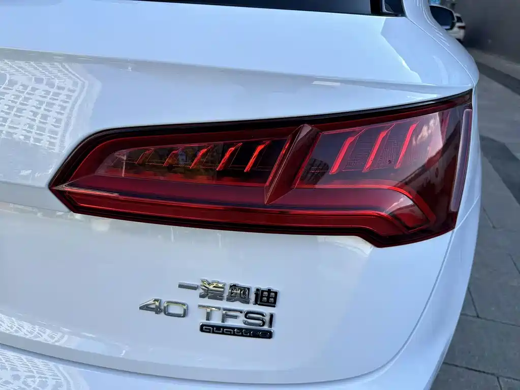 Audi Q5L — миниатюра 41
