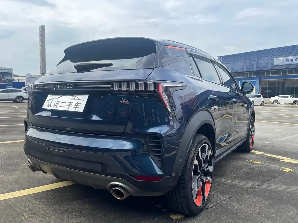 Lynk & Co 06 1.5T Shine Halo, фото 9