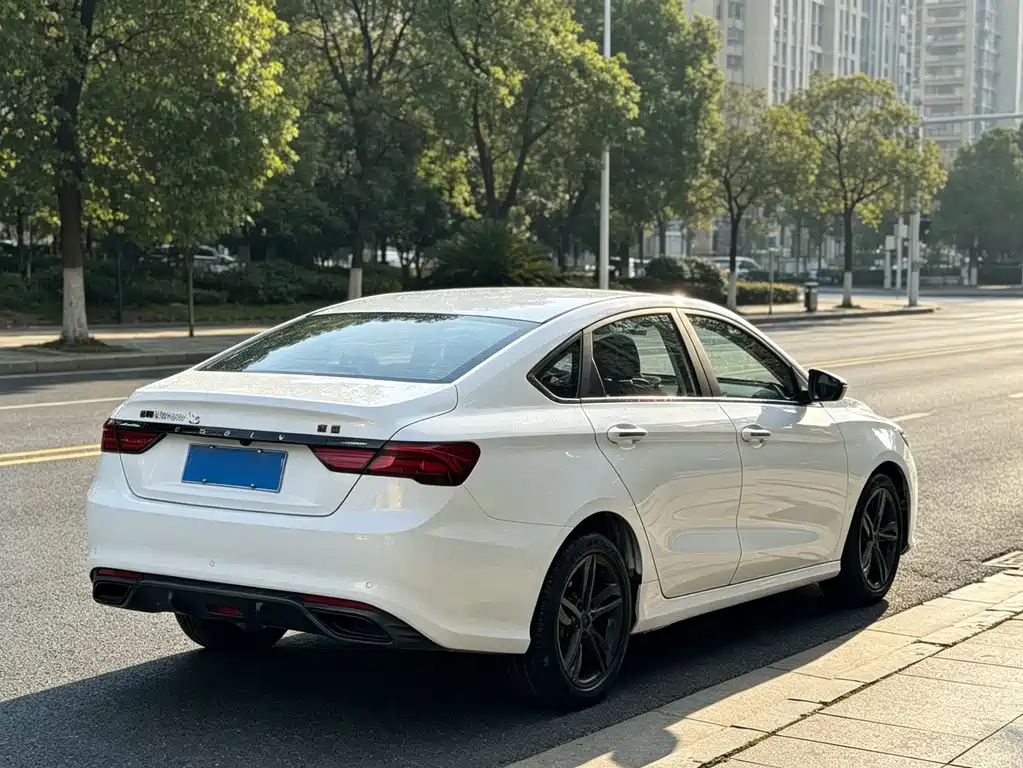 Geely Binrui — миниатюра 7