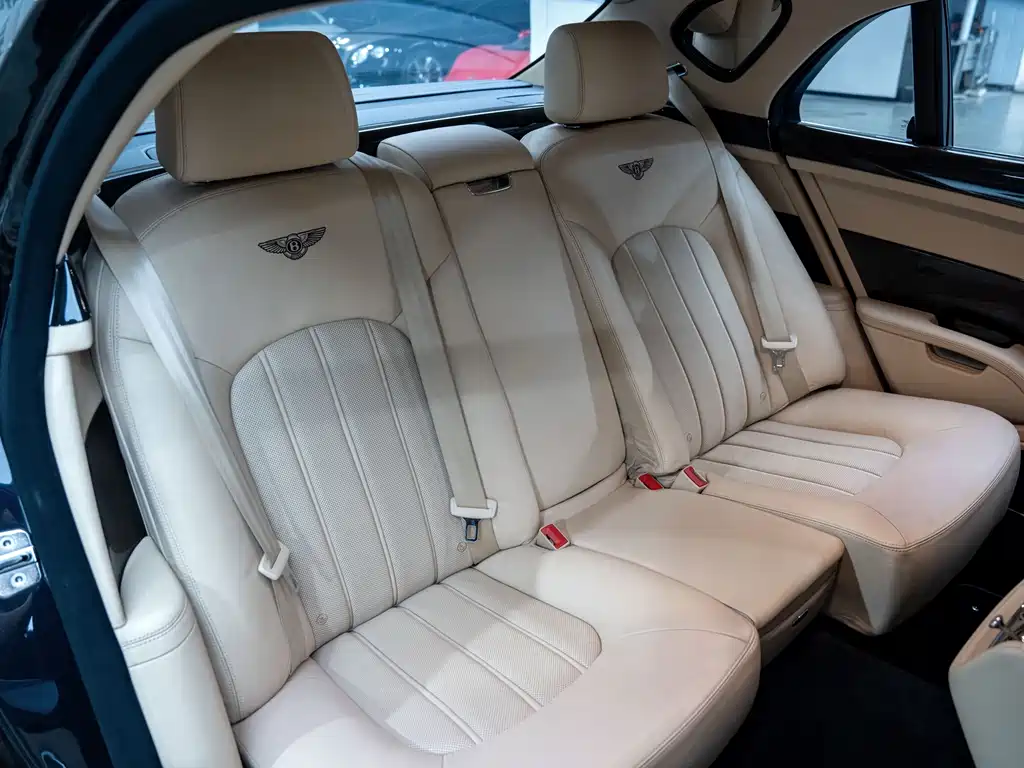 Bentley Mulsanne — миниатюра 34