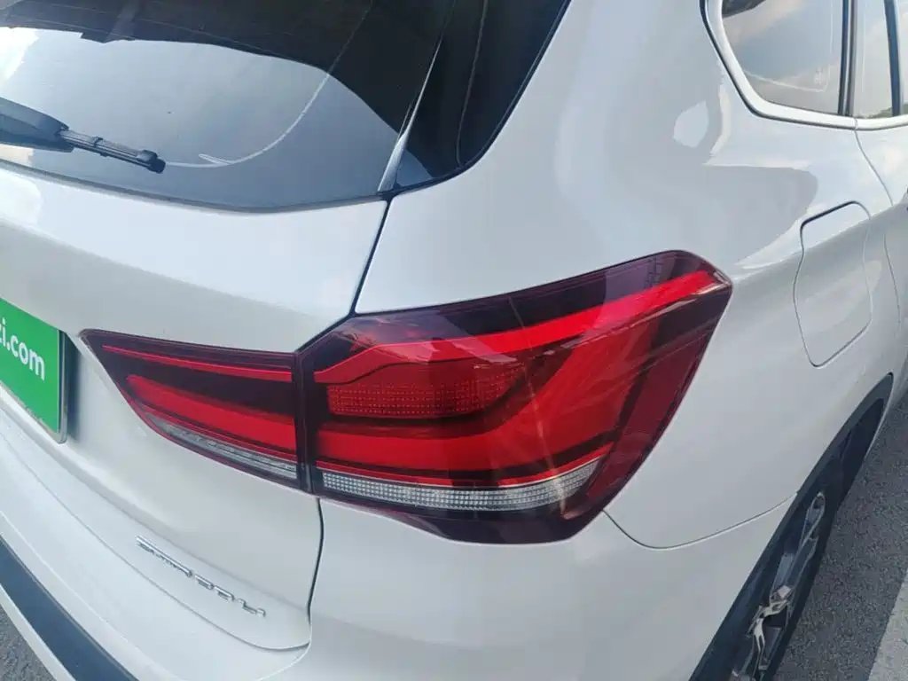 BMW X1 — миниатюра 8