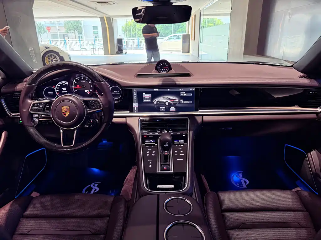 Porsche Panamera — миниатюра 10