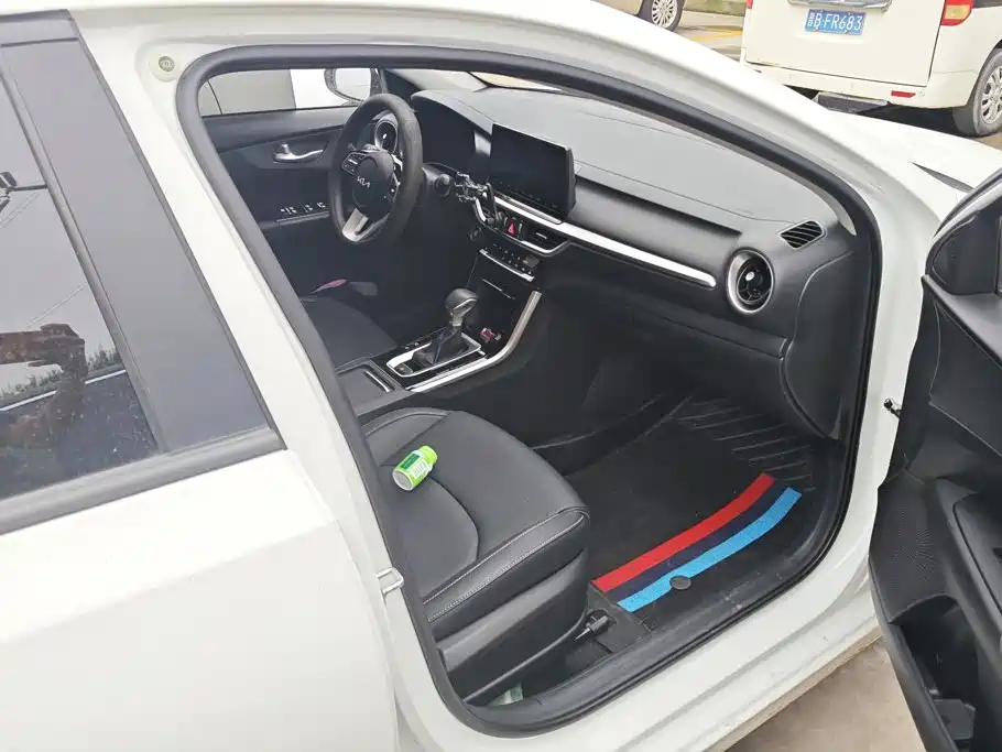 Kia K3 — миниатюра 8