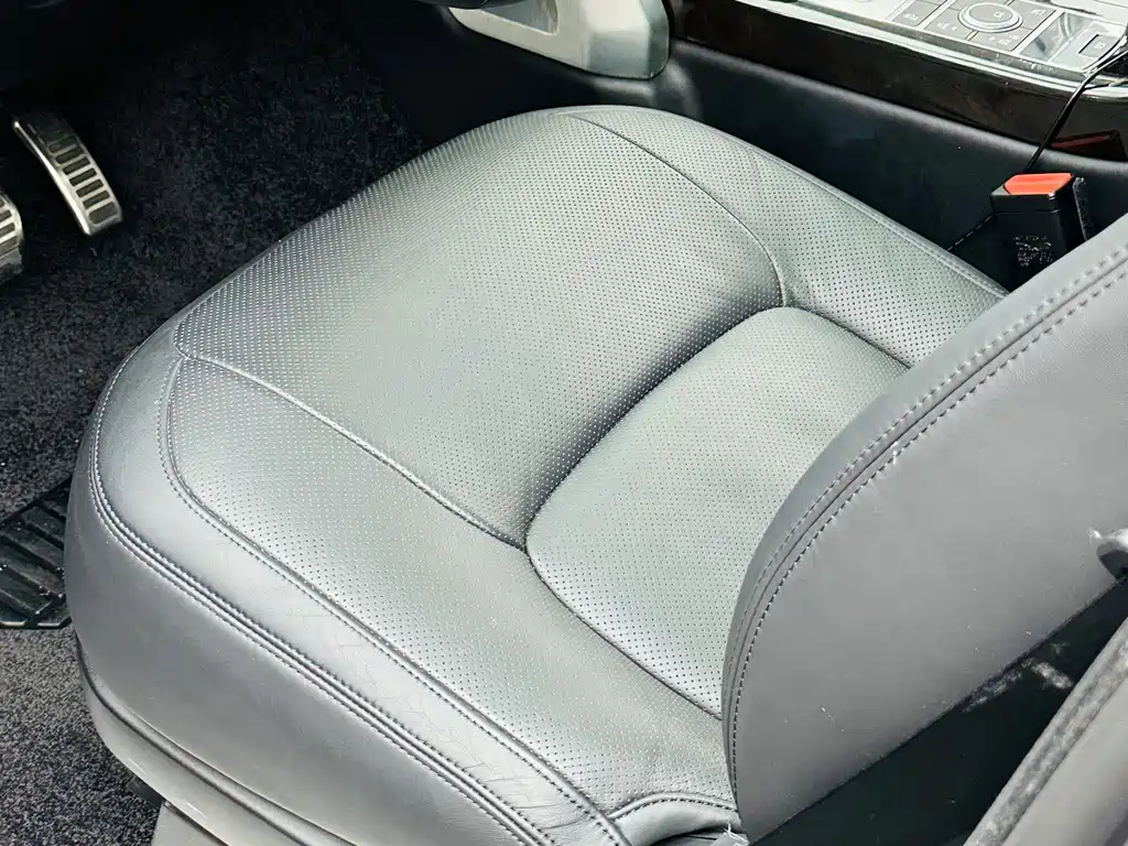 Land Rover Range Rover — миниатюра 12