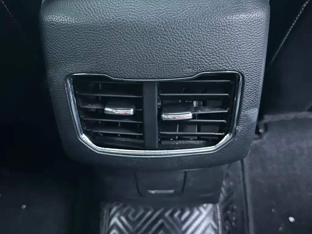 Ford Mondeo — миниатюра 14